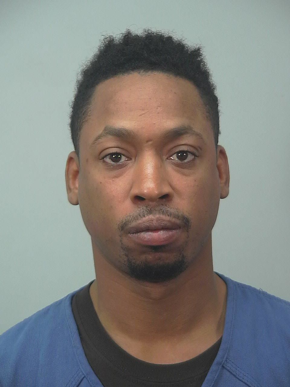Alleged drug dealers arrested during search of South Side apartment, Madison police say